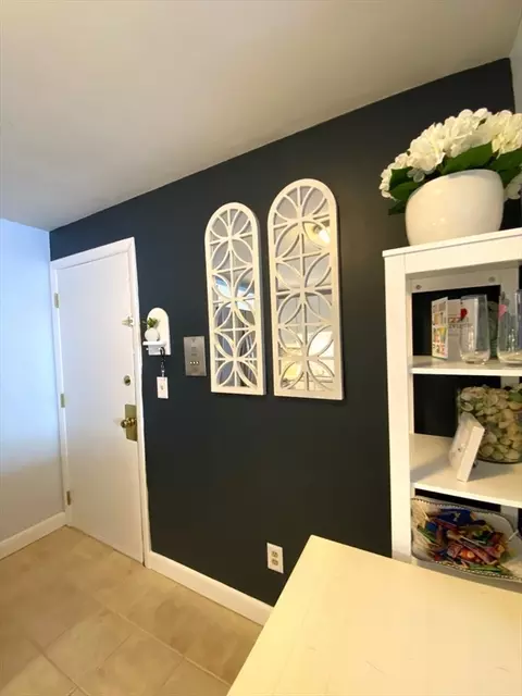 Entry Way - 35 Bayview Ter #10, Danvers, MA 01923 photo 1 of 3
