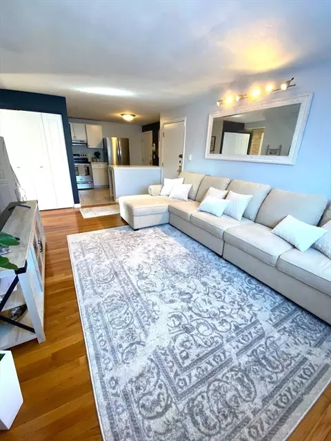 Living - 35 Bayview Ter #10, Danvers, MA 01923 photo 6 of 7