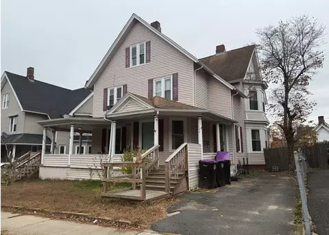192-194 Beech St, Holyoke, MA 01040