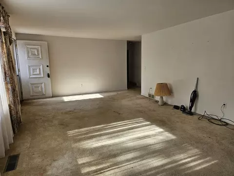 10 June Ave, Webster, MA 01570 photo 6