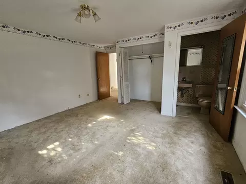 10 June Ave, Webster, MA 01570 photo 12