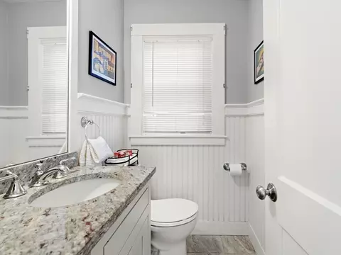 1112 Greendale Ave, Needham, MA 02492 photo 11