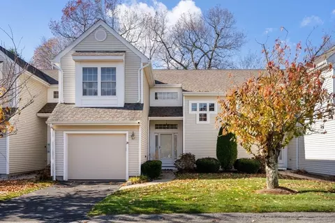 34 Edward Dr #34, Grafton, MA 01536
