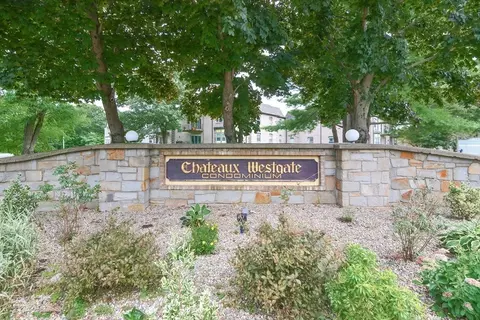 114 Oak Ln #6, Brockton, MA 02301