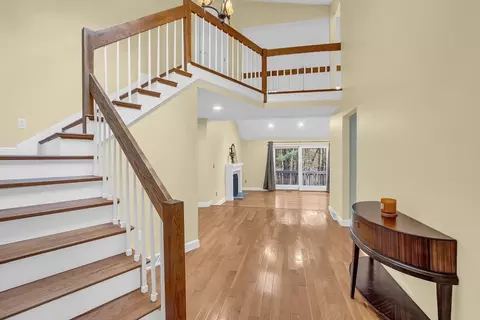 24 C Pilgrim Dr #15, Westford, MA 01886