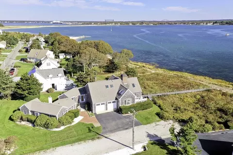 210 Clipper Rd, Bourne, MA 02532