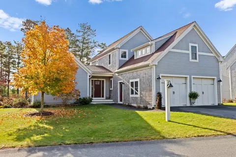 28 White Clover Trl, Plymouth, MA 02360