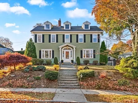 22 S Lenox St, Worcester, MA 01602