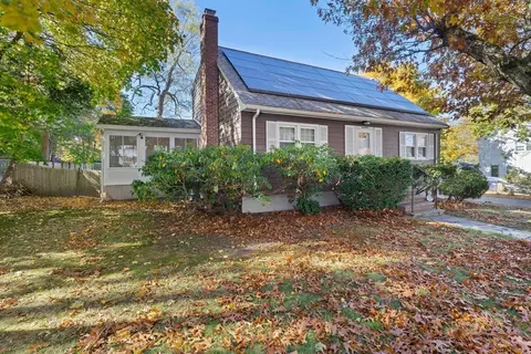 19 Farwell Ave, Boston, MA 02136