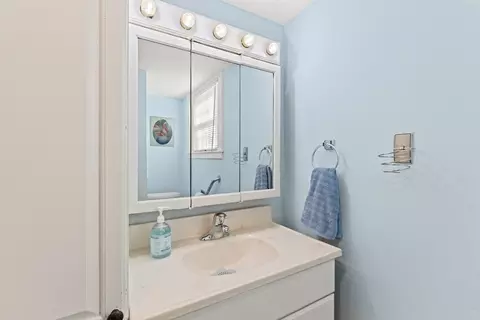 Bath - 117 Onset, Wareham, MA 02532 photo 1 of 2