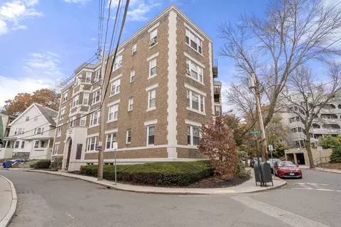5 Colliston Rd #7, Boston, MA 02135