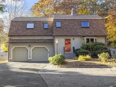 51 Kenney Rd, Middleton, MA 01949