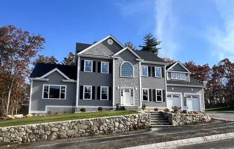 25 St Paul Ln, Westford, MA 01886