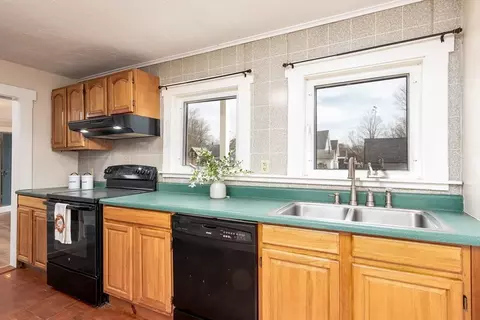20 S Main St, Ashburnham, MA 01430 photo 9