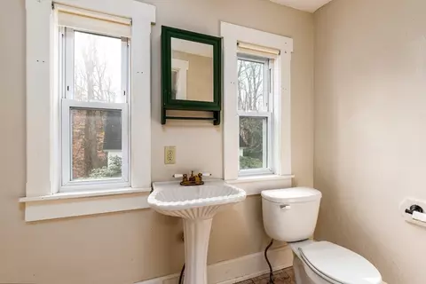 20 S Main St, Ashburnham, MA 01430 photo 11