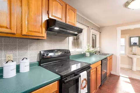 20 S Main St, Ashburnham, MA 01430 photo 8