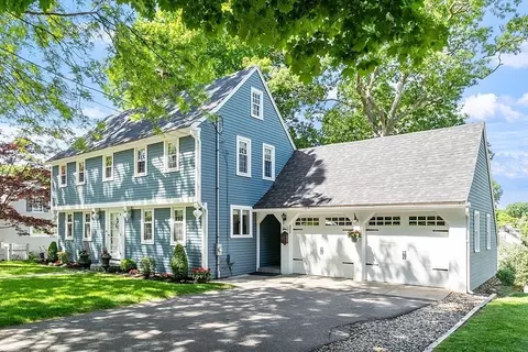66 Cochrane St, Melrose, MA 02176