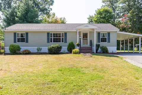58 Campbell St, Salem, NH 03079