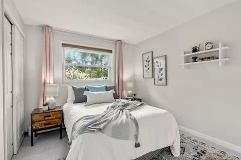 Bedroom - 62 Gregory Rd, Framingham, MA 01701 photo 2 of 4
