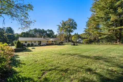Exterior - 62 Gregory Rd, Framingham, MA 01701 photo 3 of 4