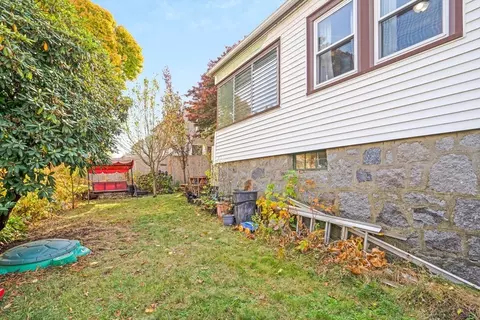 Exterior - 39 Range Rd, Boston, MA 02124 photo 4 of 6