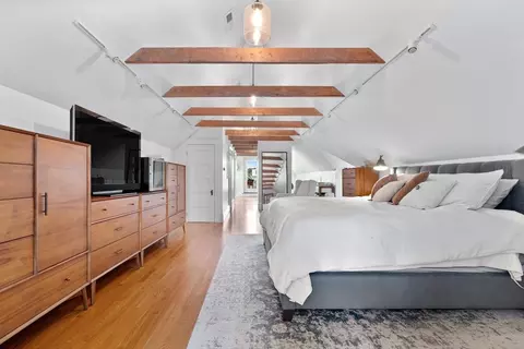Bedroom - 255 Walnut St #C, Brookline, MA 02445 photo 4 of 4