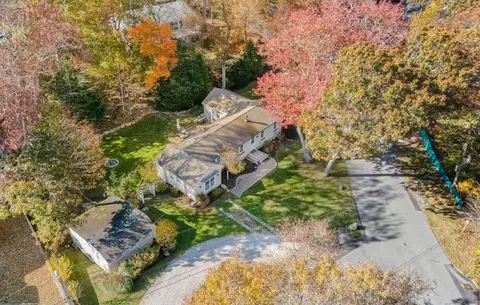 92 Timberlane Dr, Mashpee, MA 02649 photo 4