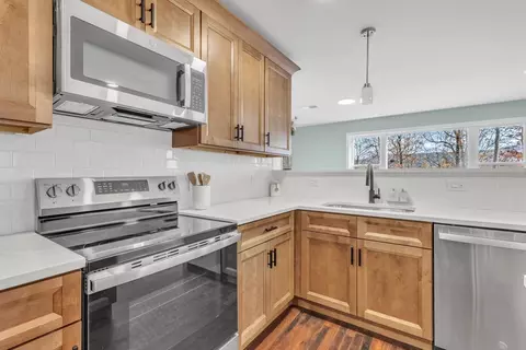 9 3rd Ave, Ware, MA 01082 photo 15