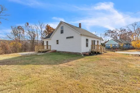 9 3rd Ave, Ware, MA 01082 photo 37