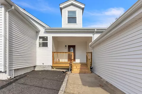 9 3rd Ave, Ware, MA 01082 photo 5