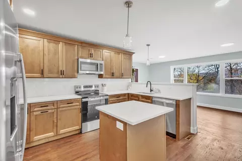 9 3rd Ave, Ware, MA 01082 photo 14