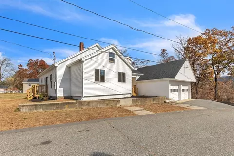 9 3rd Ave, Ware, MA 01082 photo 4