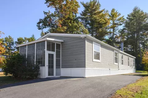 33 Adams Cir, Carver, MA 02330