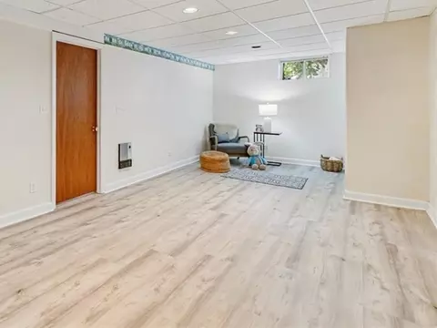1 Mitchell Ln, Wakefield, MA 01880 photo 24