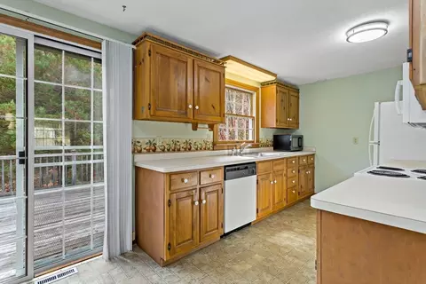 Kitchen - 30 Thom Ave, Bourne, MA 02532 photo 2 of 3