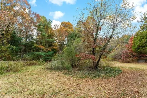 Exterior - 30 Thom Ave, Bourne, MA 02532 photo 6 of 7
