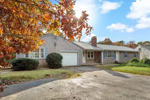 Exterior - 30 Thom Ave, Bourne, MA 02532 photo 1 of 7