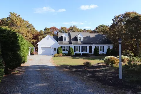 23 Tuckoosa Rd, Dennis, MA 02660