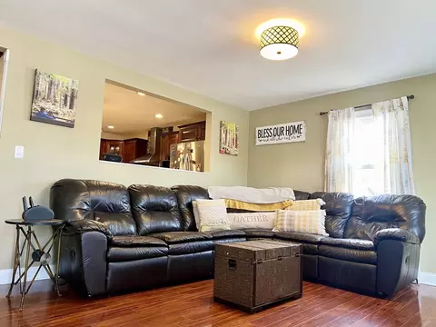 182 Read St, Fall River, MA 02720 photo 8