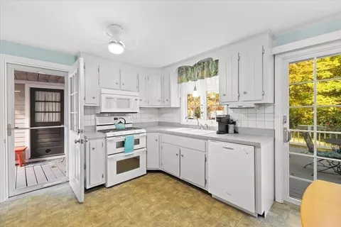 20 Carlton Rd, Bourne, MA 02532 photo 13