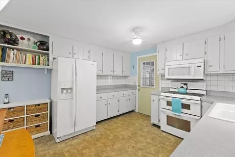 20 Carlton Rd, Bourne, MA 02532 photo 10