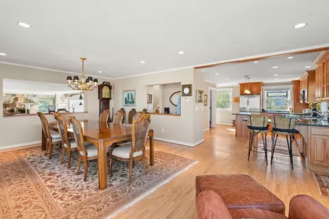Dining - 19 Riverside Rd, Gloucester, MA 01930 photo 2 of 2