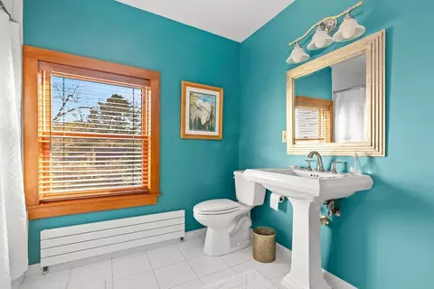 Bath - 19 Riverside Rd, Gloucester, MA 01930 photo 4 of 4