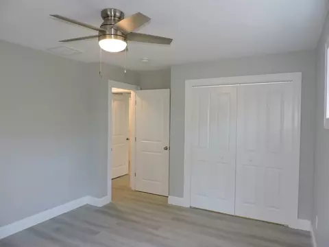 Bedroom - 42 Scenic Ave, Webster, MA 01570 photo 3 of 6