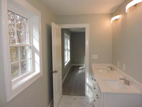 Bath - 42 Scenic Ave, Webster, MA 01570 photo 3 of 5