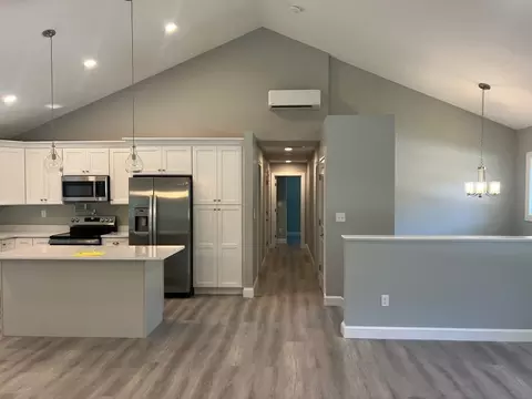 Entry Way - 42 Scenic Ave, Webster, MA 01570 photo 1 of 4