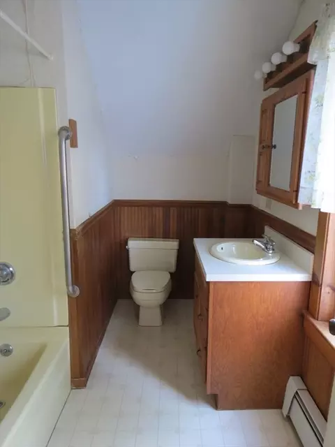 134 John St, Clinton, MA 01510 photo 20