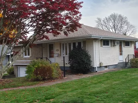 759 Buffinton St, Somerset, MA 02726