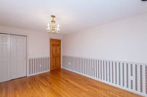19 Dewitt Rd, Stoneham, MA 02180 photo 17