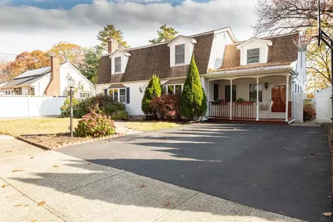 19 Dewitt Rd, Stoneham, MA 02180